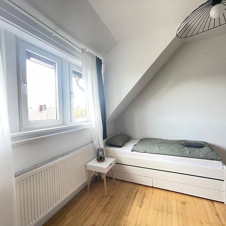 65Qm - City - Popular Street - Limmerstrasse - Mallibase Apartments Hannover Bagian luar foto